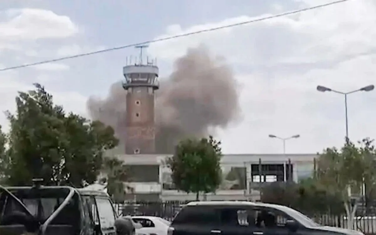 Sacuudiga oo duqeeyey Madaarka Sanca, Yemen