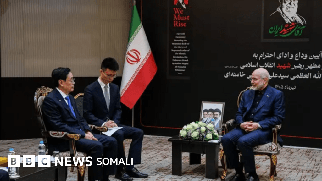 Farriin nuucee ah ayay diraysaa wafdiga uu Shiinuhu u diray aaska Ayutallah Cali Khamenei?