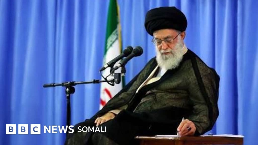 Luuqada dahsoon ee uu adeegsan jiray huggaamiyihii Iran Cali Khamenei