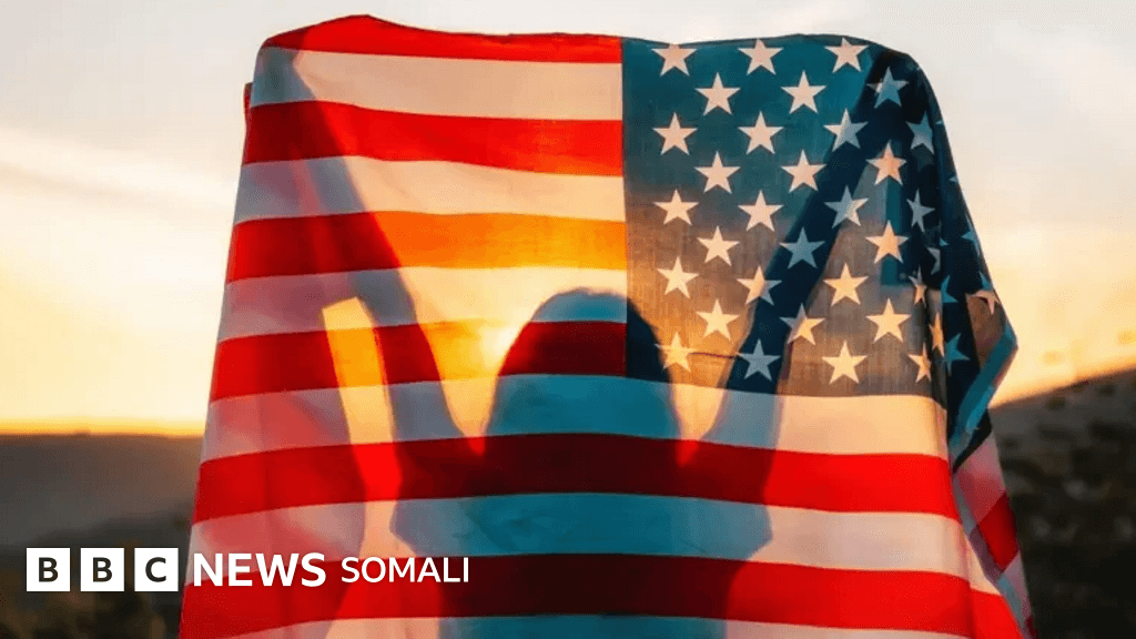Haweenkii kaalinta wayn ka qaatay aasaaskii qarankaMarayknaka; kumay ahaayeen 'hooyooyinkii wax ka aasaasay'?