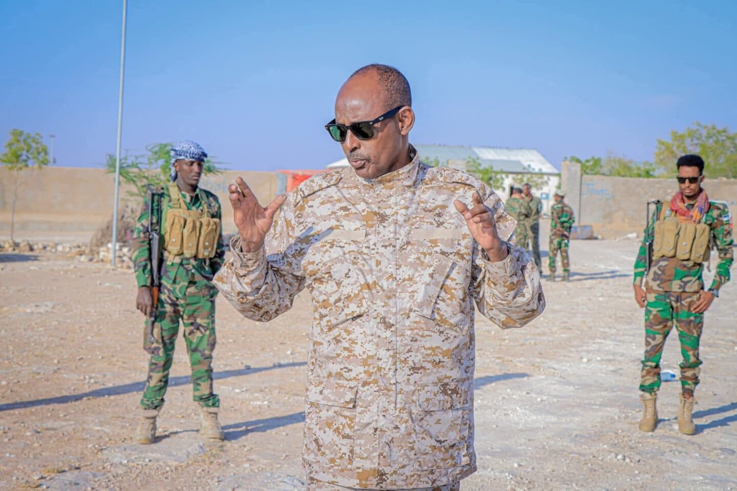 Maxay Gen. Jimcaale kala soo kulmeen guddiga tegay Laascaanood?