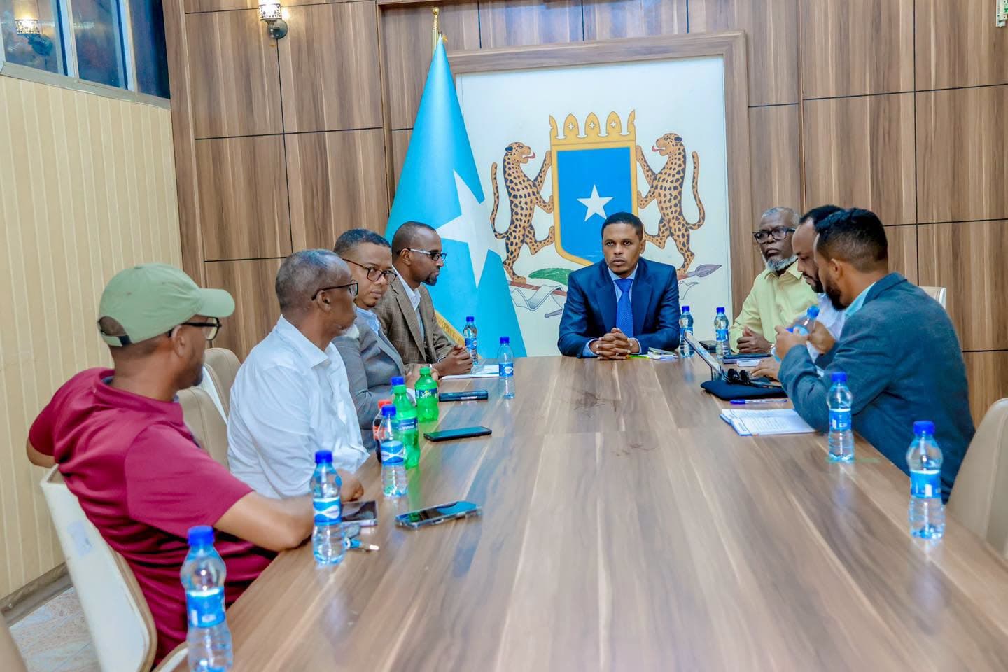 Wasiirka Warfaafinta oo la kulmay hoggaanka SATTA si loo xoojiyo horumarinta dalxiiska iyo duulimaadyada